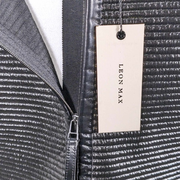 NWT Leon Max | Black Metallic Sleeveless Top - M - Picture 6 of 8